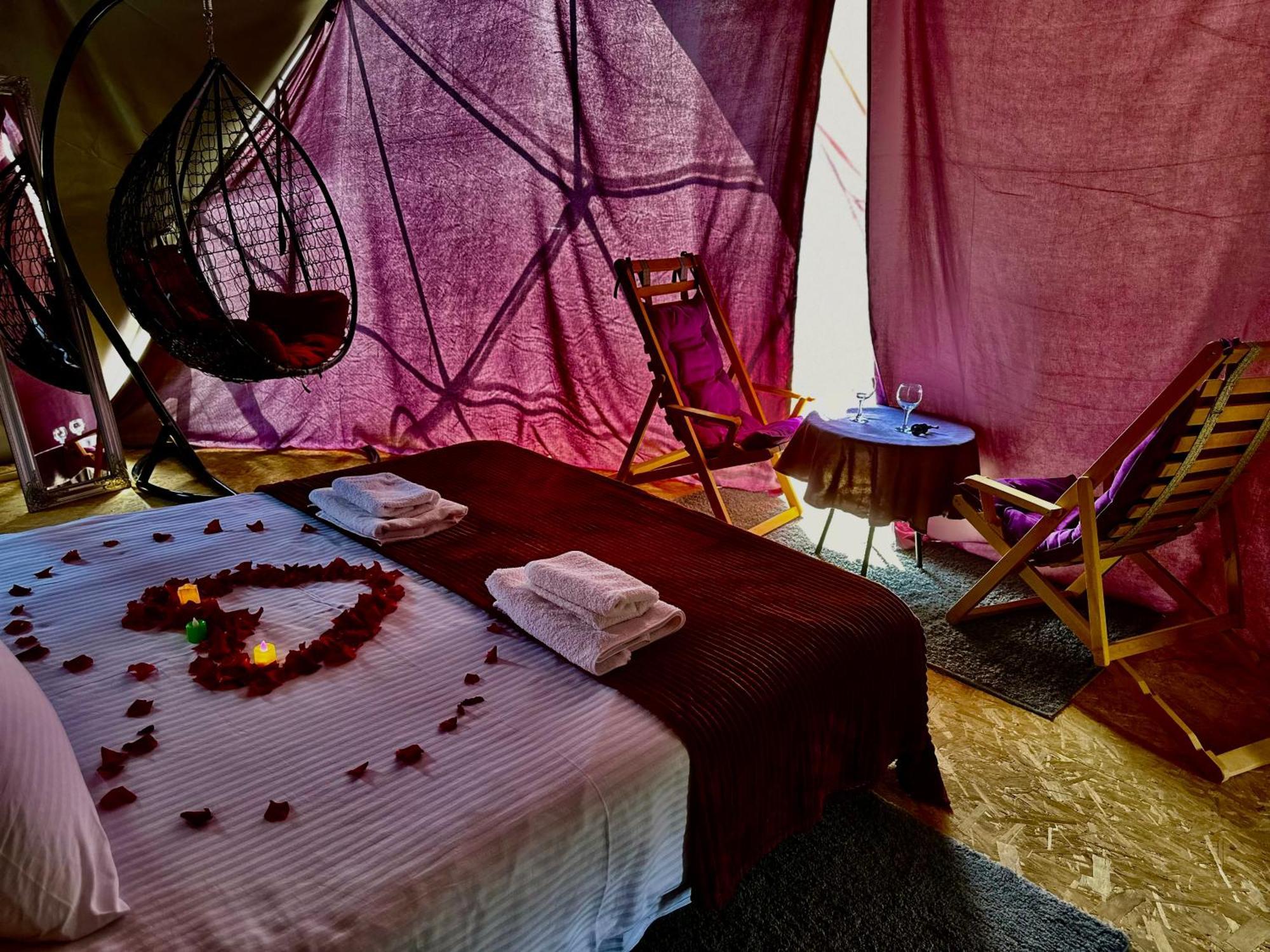 Vardzia Glamping Exterior foto